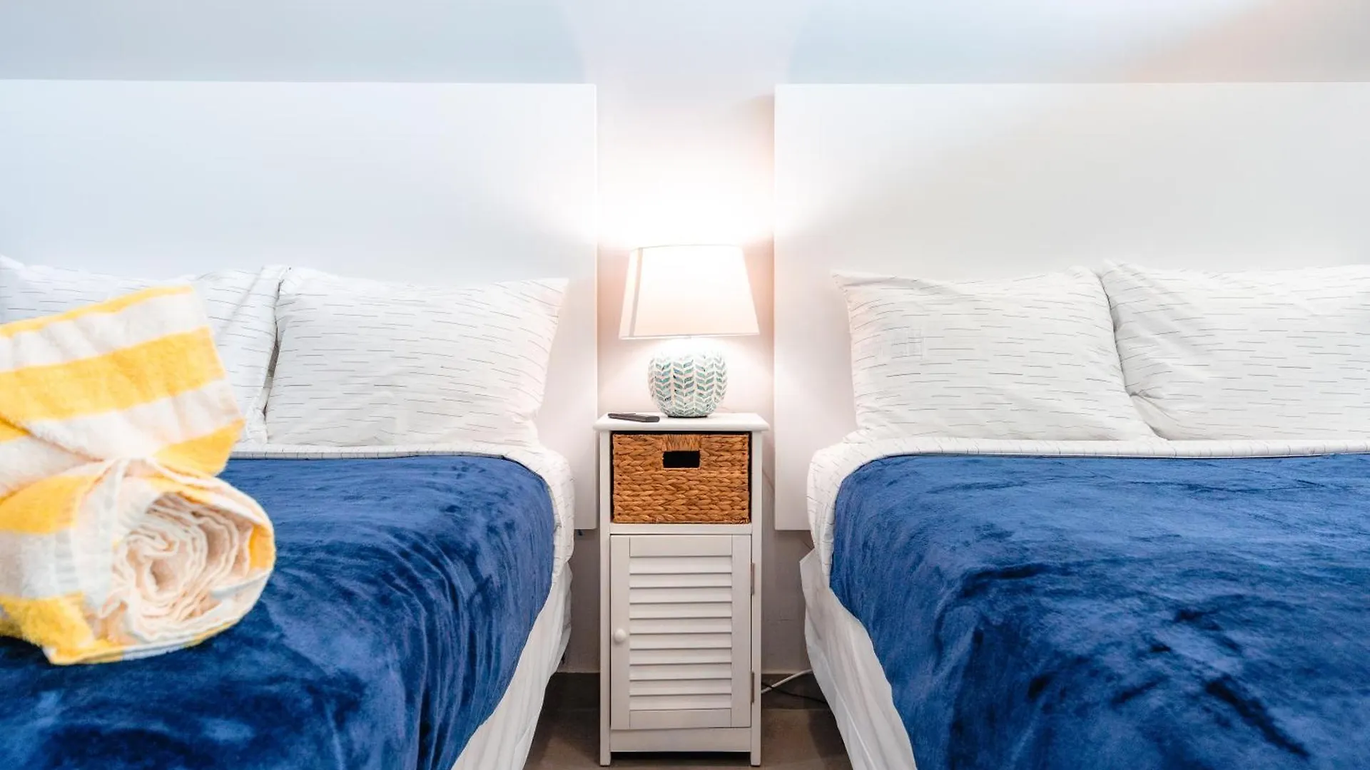 Aparthotel Esj Towers By Chana San Juan